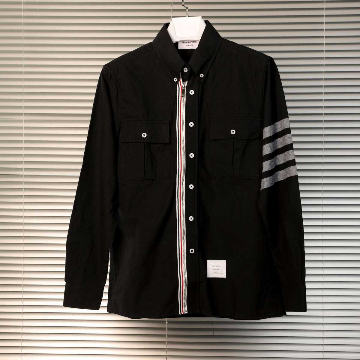 黒シャツ ストライプ装飾ミリタリーシャツ