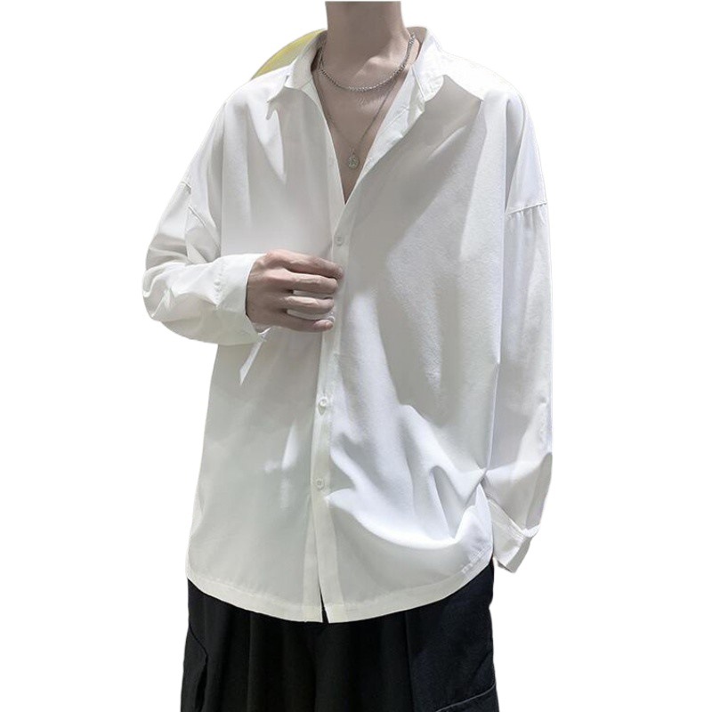 黒シャツ ゆったりシルエット オーバーサイズシャツ