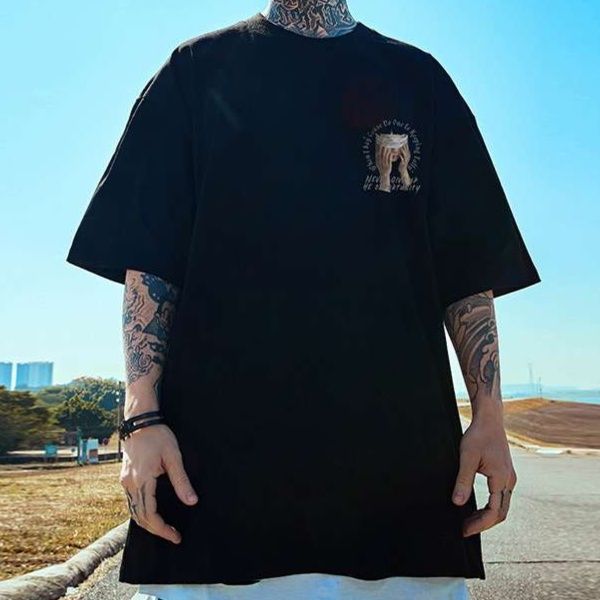 黒コーデ 神秘的ビジョン オーバーサイズTシャツ