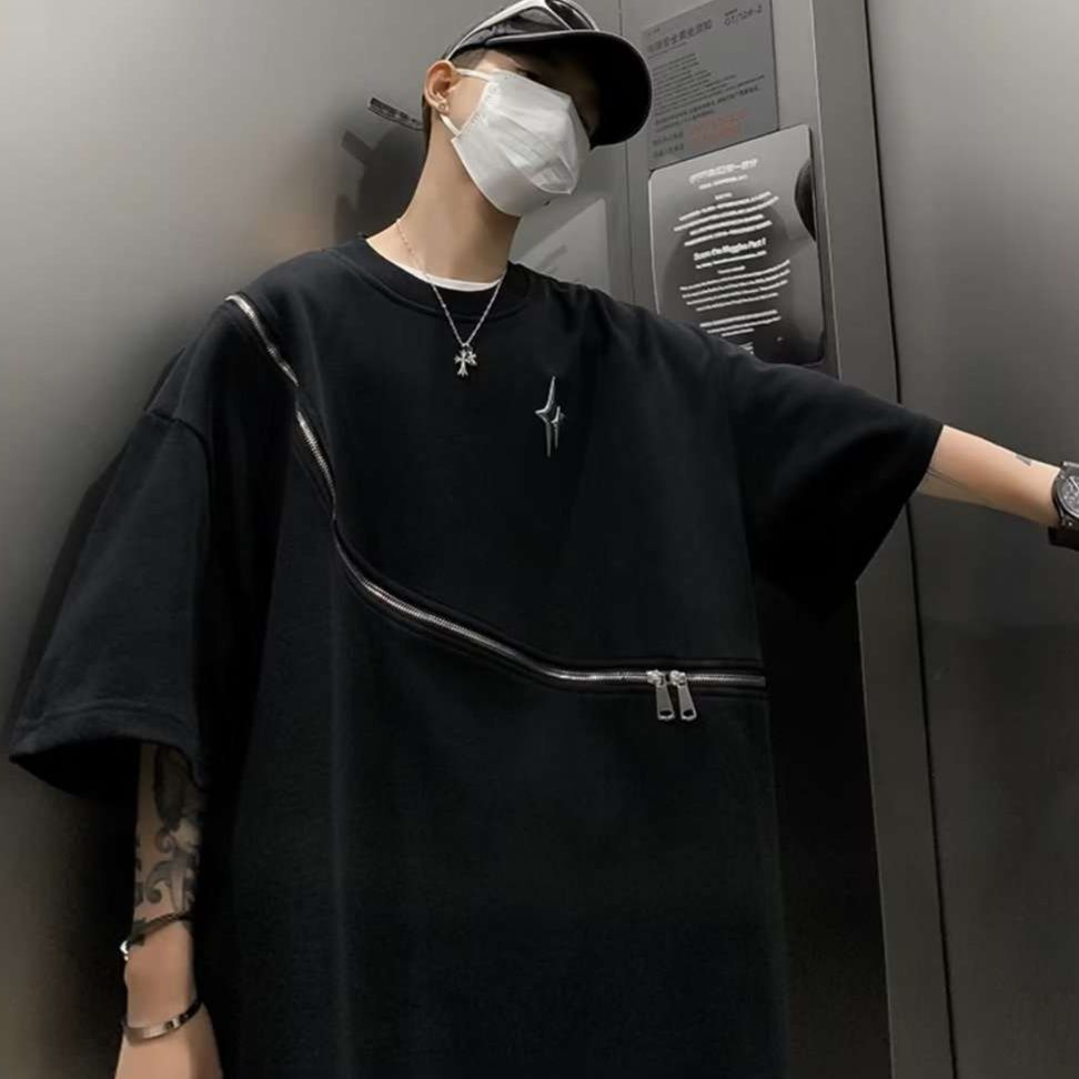 黒コーデ ジップライン ストリートゴシックTシャツ