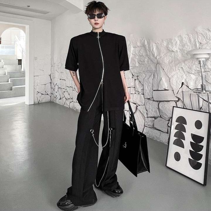 黒コーデ クロスジップアバンギャルドTシャツ