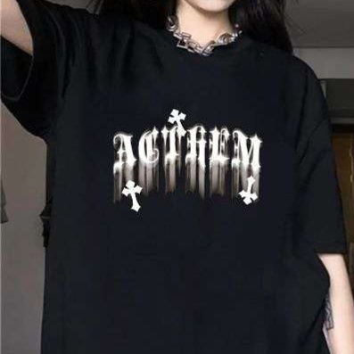 黒コーデ ゴシックデザイン オーバーサイズTシャツ