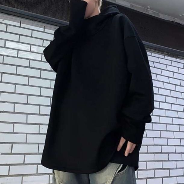 黒コーデ オーバーサイズストリートパーカー