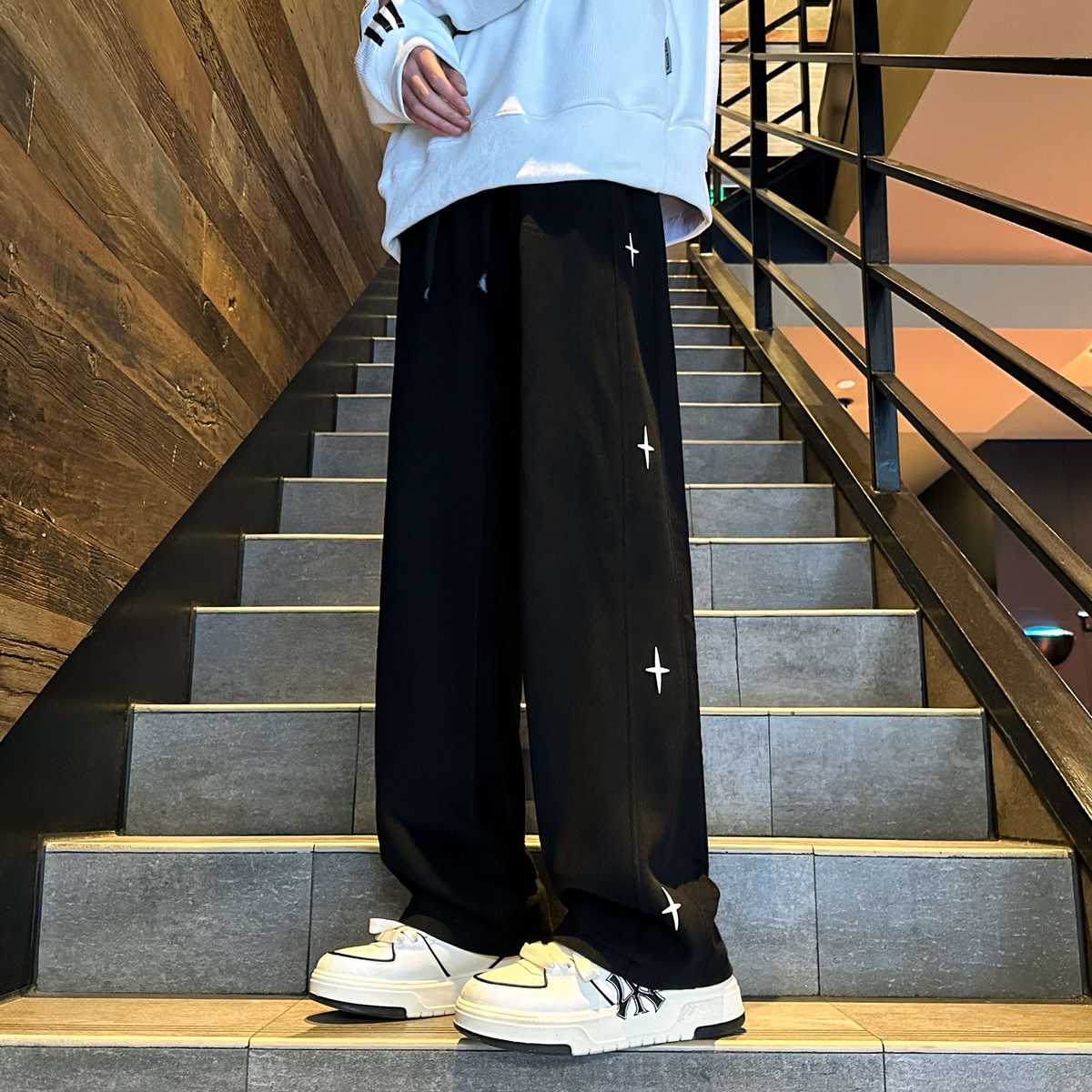 黒コーデ クロスステッチ ワイドパンツ & スウェット セット