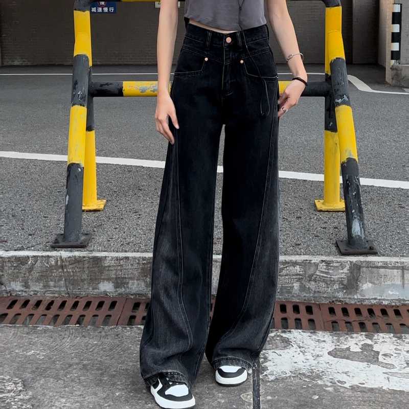 黒コーデ ストリートスタイル ワイドデニムパンツ