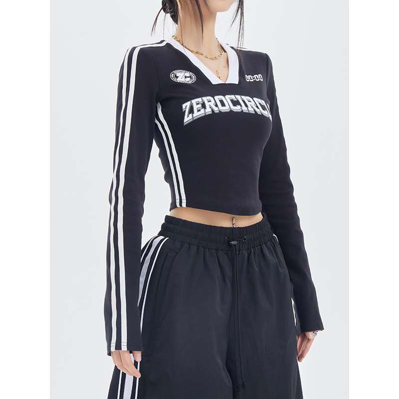 黒コーデ ゼロサークル クロップドロングTシャツ
