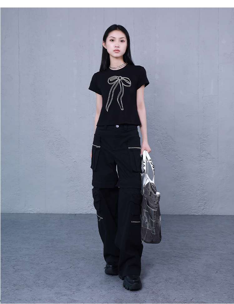 黒コーデ マルチポケットワイドカーゴパンツ