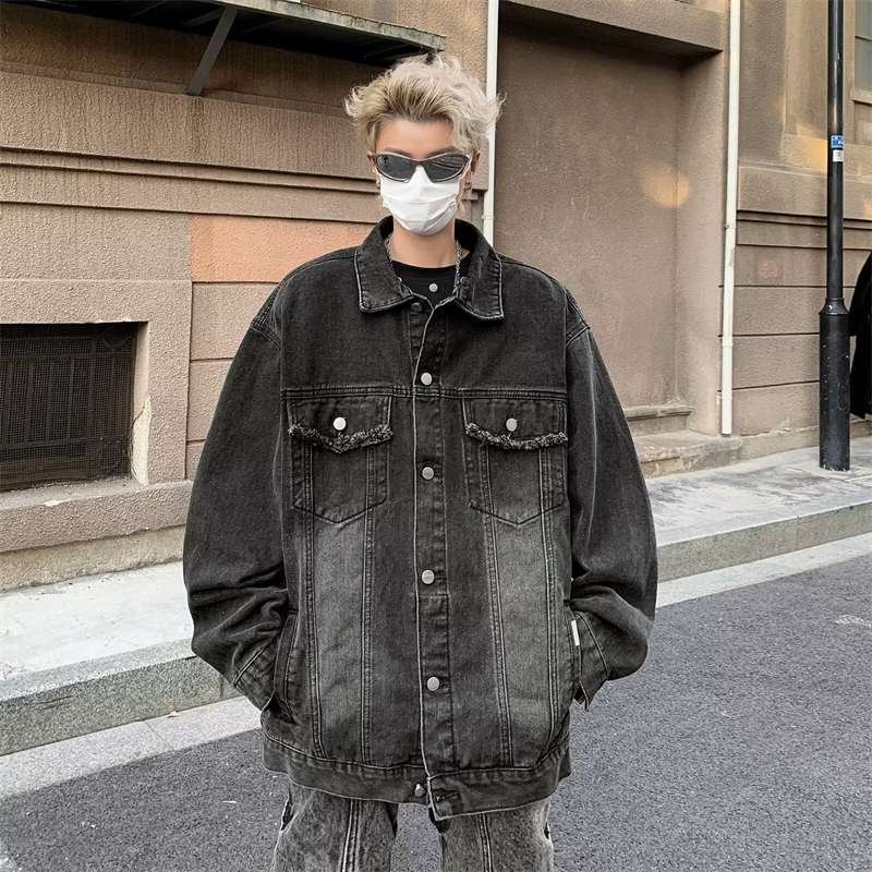 黒コーデ オーバーサイズブラックデニムジャケット