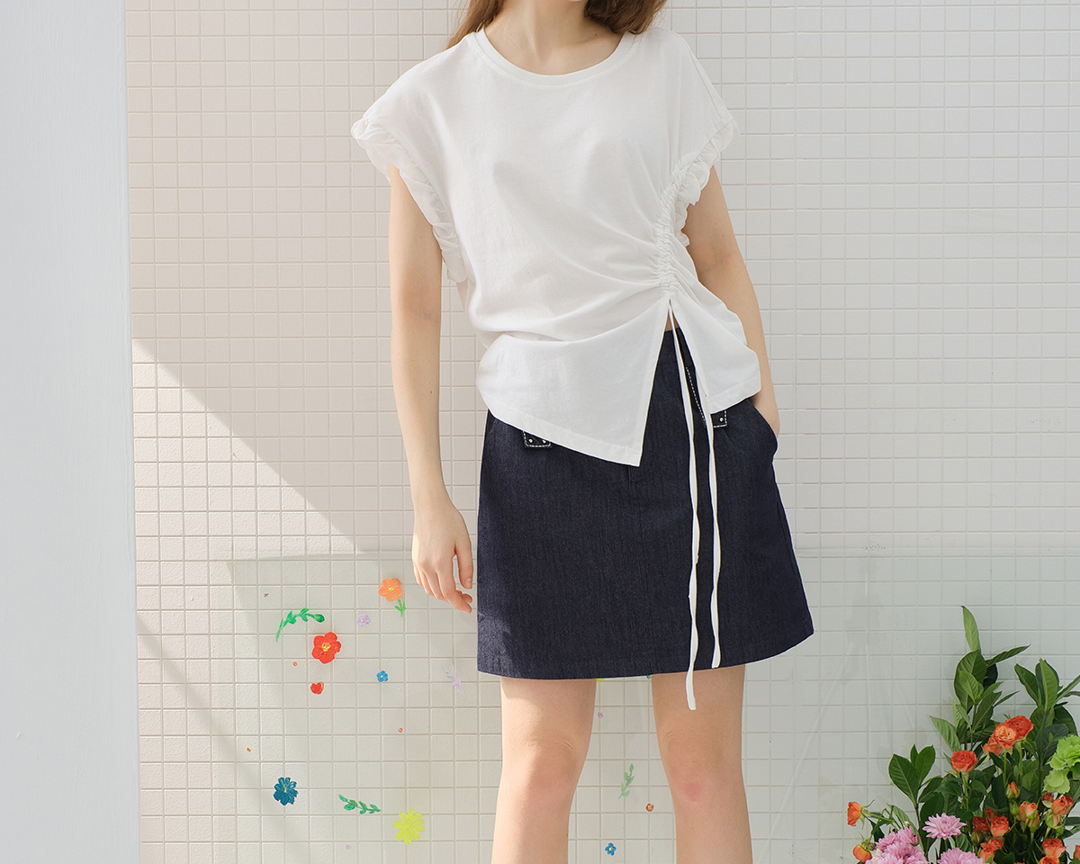 白Tシャツ サイドギャザーフリル袖カットソー