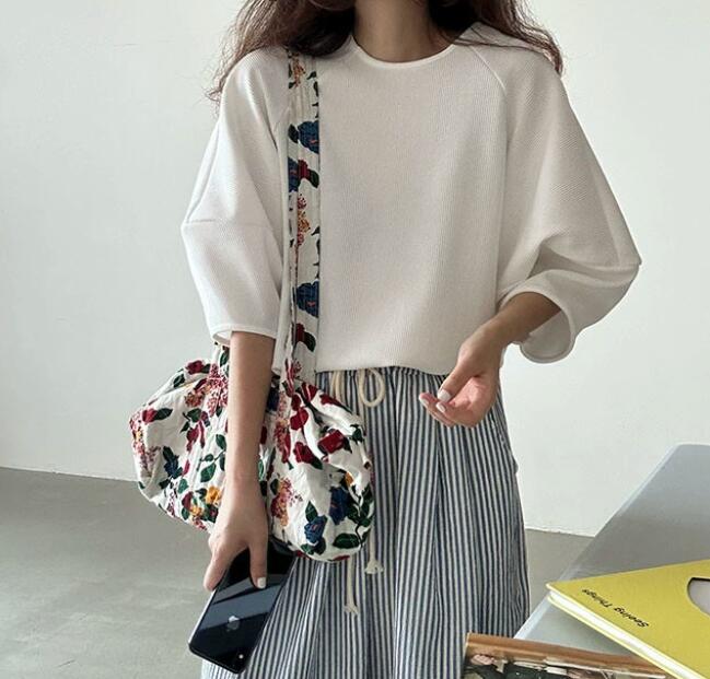レディース 白Tシャツ 半袖 ゆったりニット