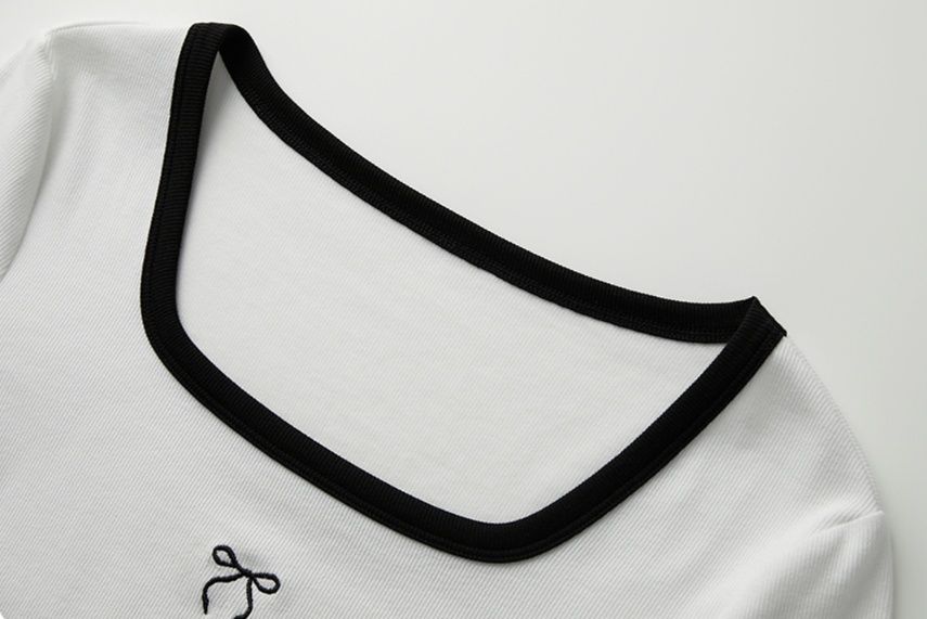 白Tシャツ レディース スクエアネックリボンモチーフトップス