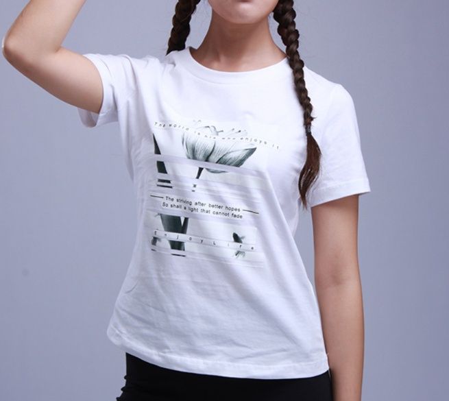 白Tシャツ レディース 花と詩のグラフィックティーシャツ