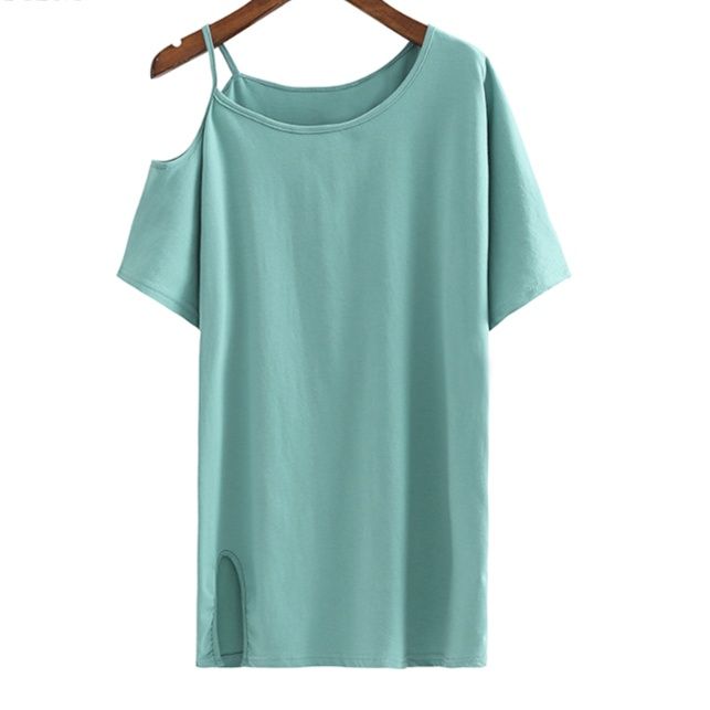 白Tシャツ レディース アシンメトリー肩見せ