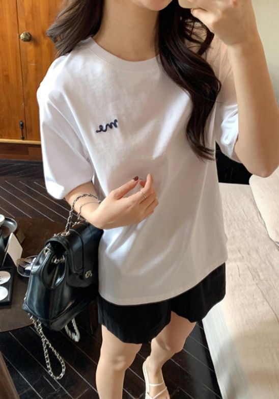 白Tシャツ レディース まつげ刺繍 やさしい着心地の半袖