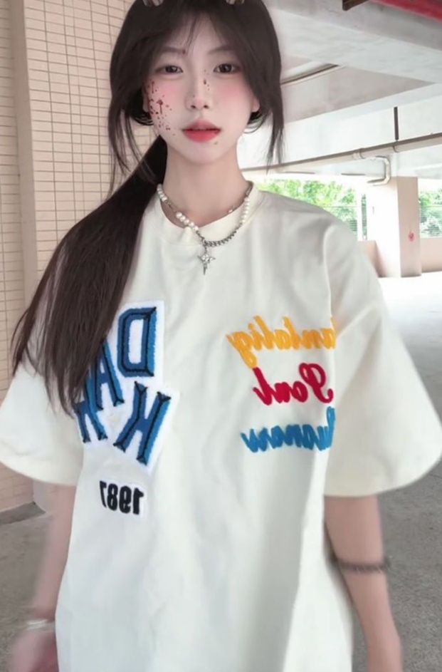 白Tシャツ レディース マルチカラー文字入りゆったり半袖