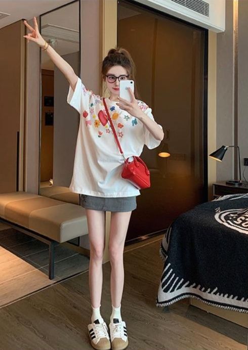 白Tシャツ レディース フルーツモチーフプリントゆったりシャツ