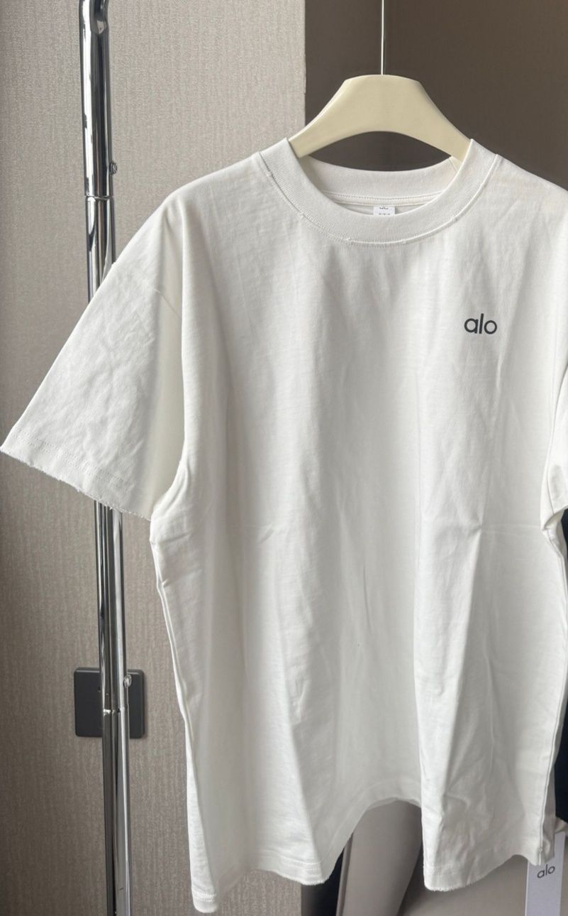 白Tシャツ レディース シンプルワンポイントゆったり半袖
