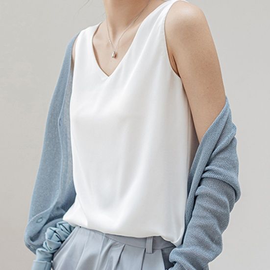 白Tシャツ 優美なVネックノースリーブトップス