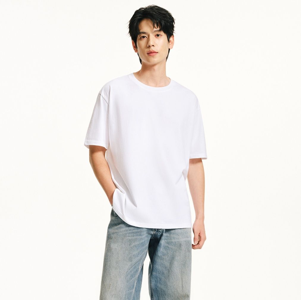 白Tシャツ 重厚感ある上質コットン半袖