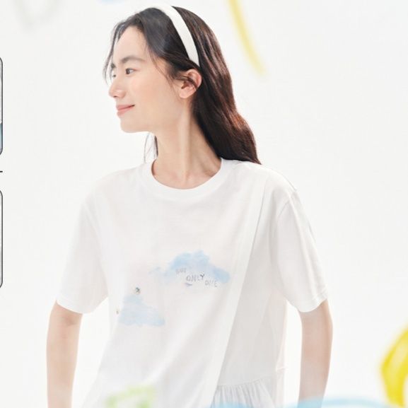 白Tシャツ レース裾切替え雲柄デザインシャツ