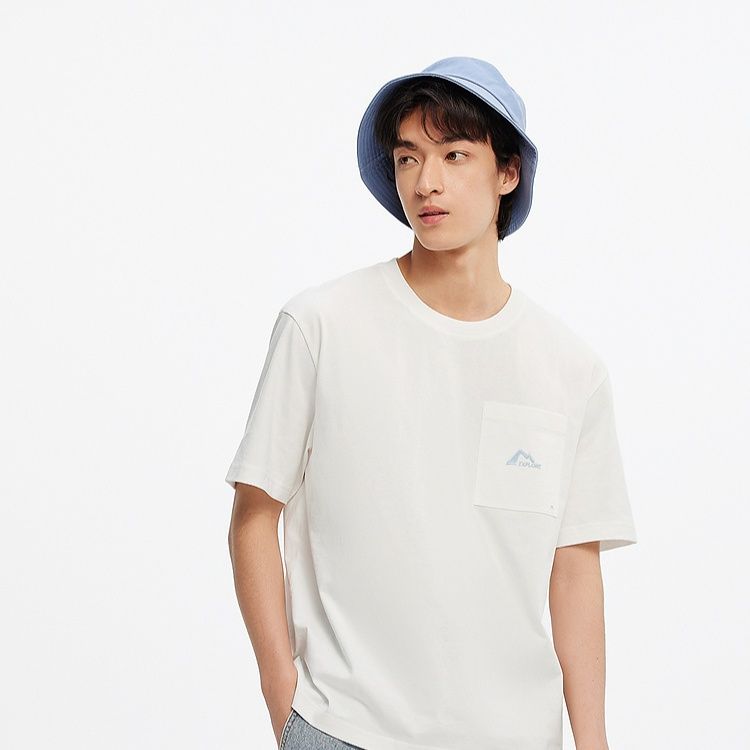 白Tシャツ 胸ポケット付き シンプル半袖