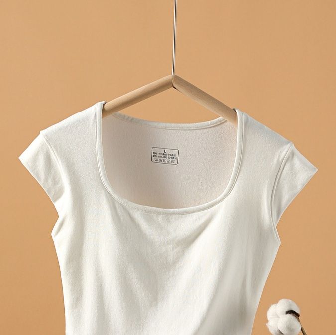 白Tシャツ 美胸機能付き スクエアネック半袖