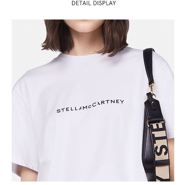 白Tシャツ シンプル胸元ロゴ入り半袖カットソー