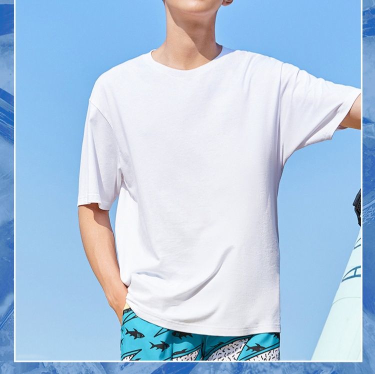 白Tシャツ 氷肌の夏向け快適シンプル上着