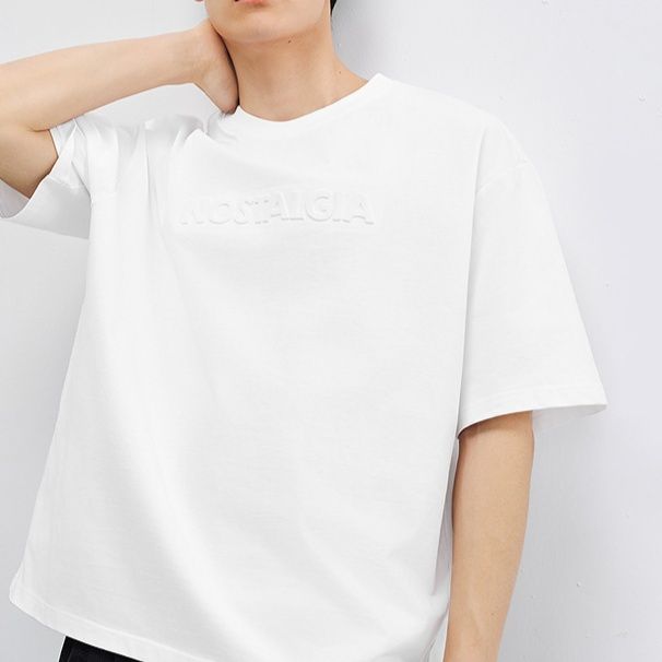 白Tシャツ 立体刺繍デザイン半袖カットソー