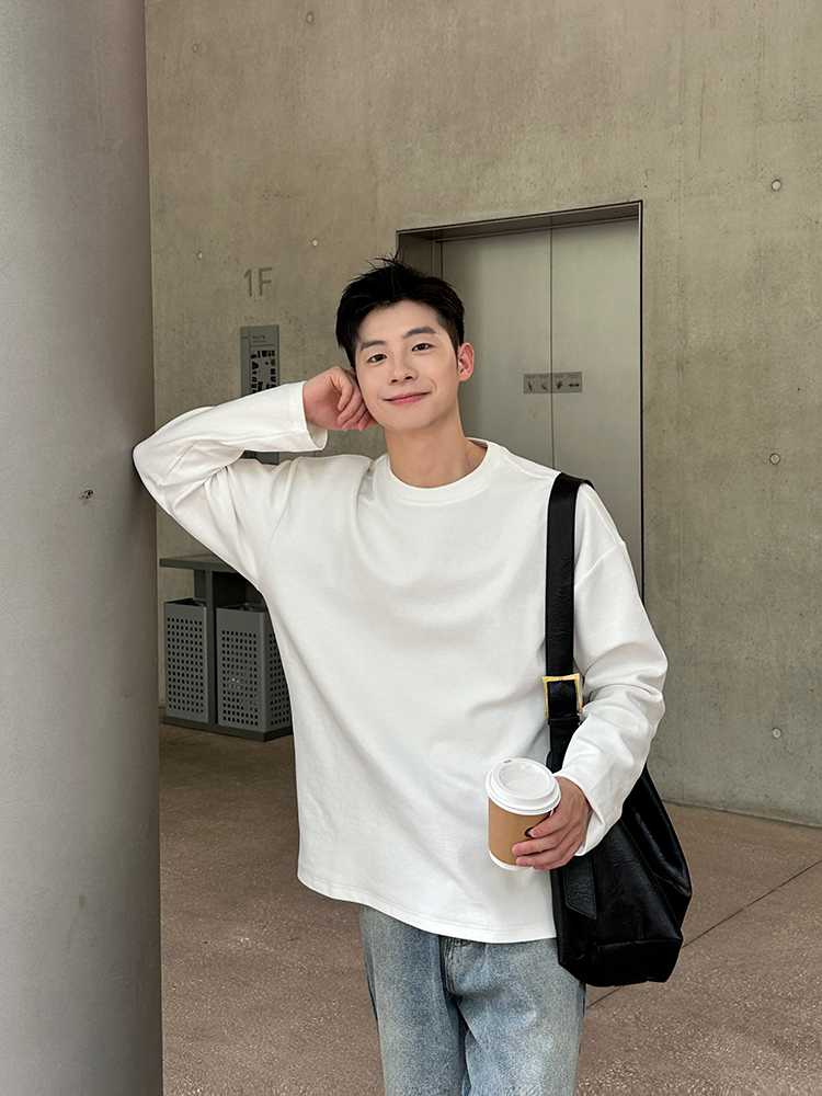 白Tシャツ メンズ ゆったり落ち着き長袖カットソー