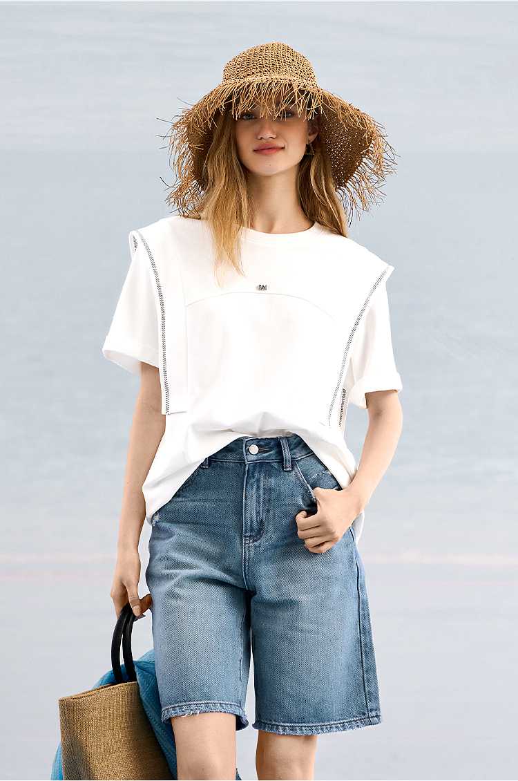 白Tシャツ レディース 立体ポケット装飾ゆったり半袖