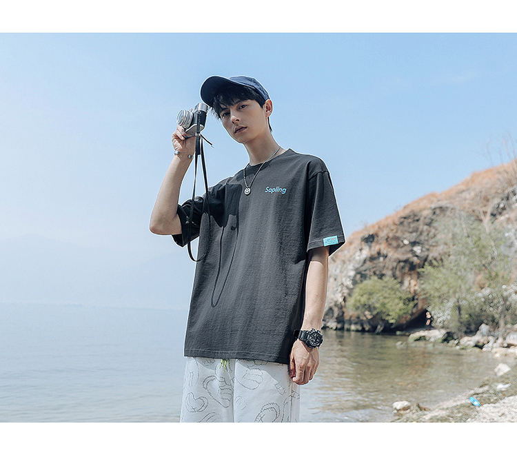 白Tシャツ メンズ シンプル胸ロゴ入り半袖カットソー