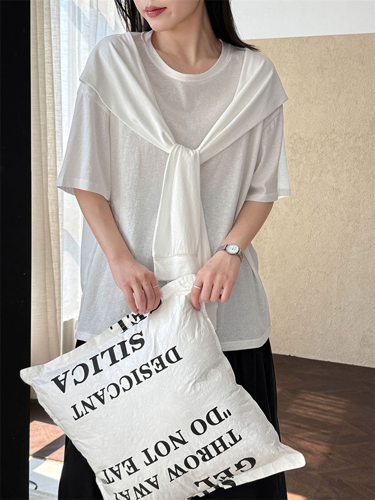 丸首ダブルレイヤーショール風白Tシャツ