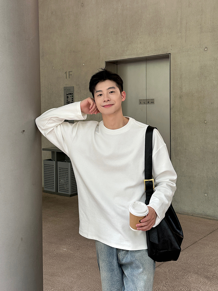 白Tシャツ メンズ ゆったり落ち着き長袖カットソー