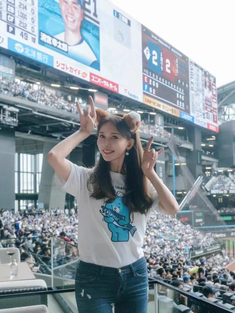 白Tシャツ レディース くまさん野球ファンティー