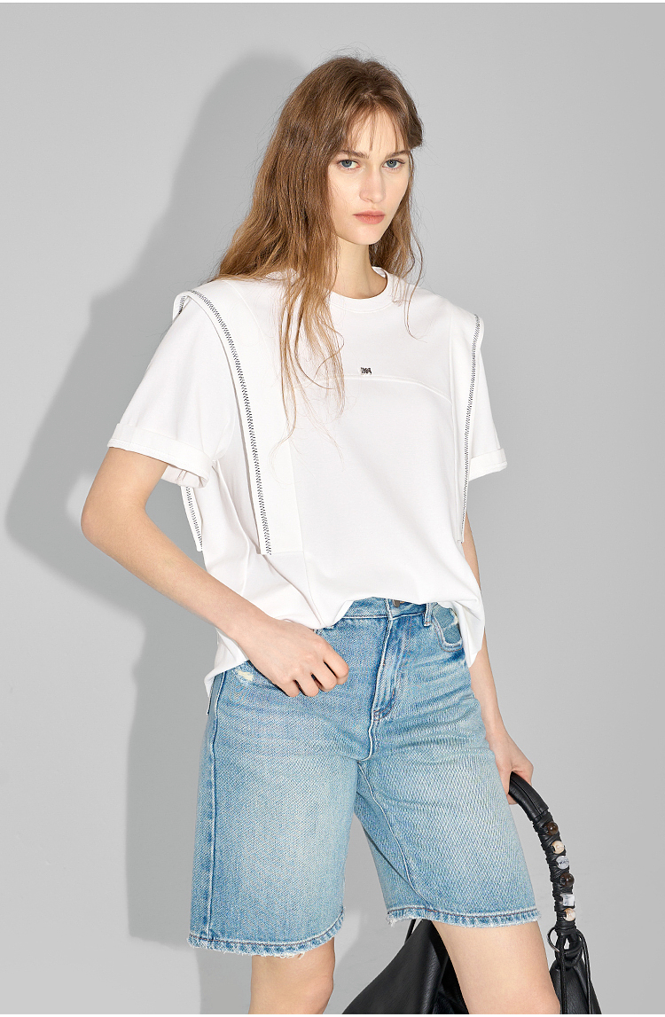 白Tシャツ レディース 立体ポケット装飾ゆったり半袖