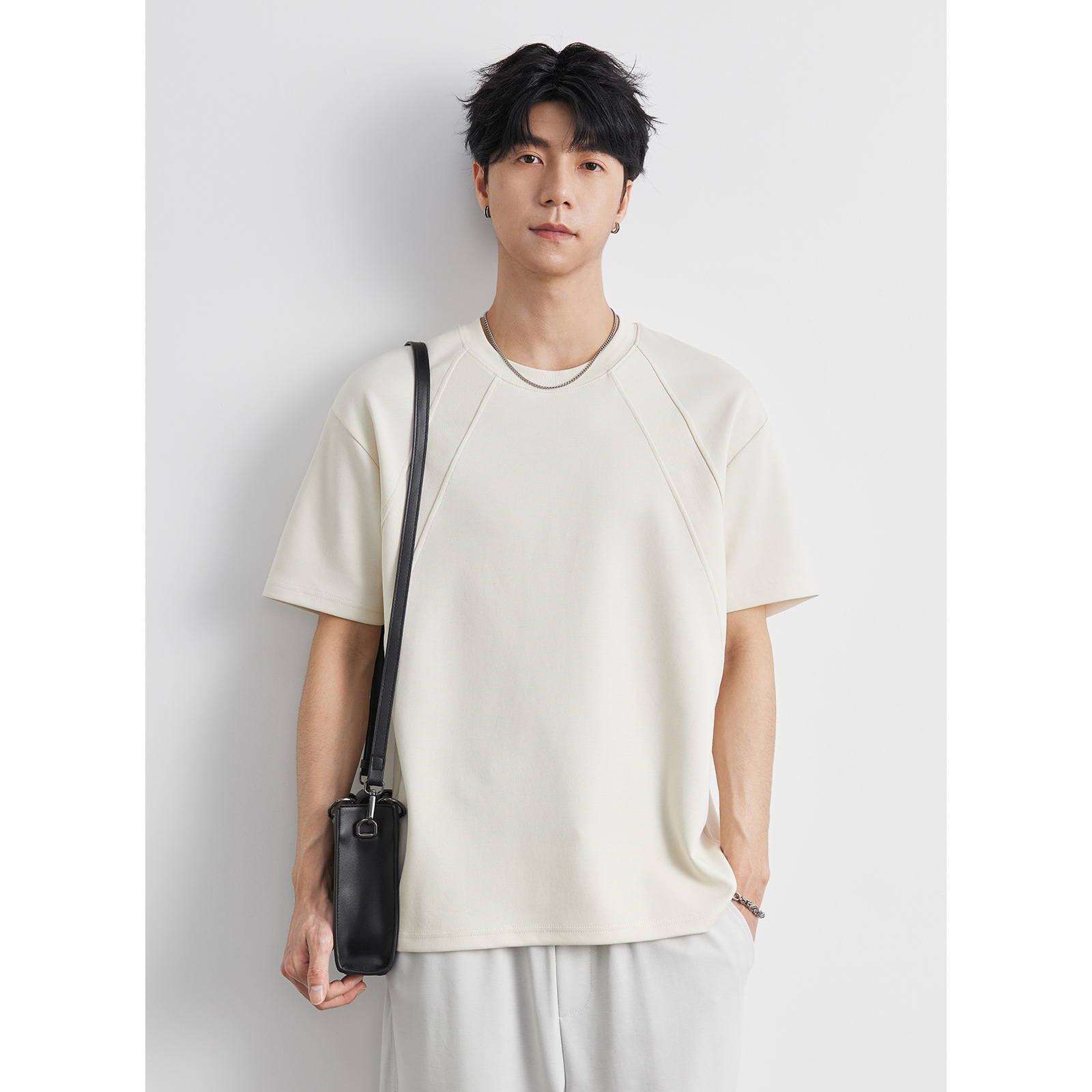 白Tシャツ 立体縫製ラグラン半袖カットソー