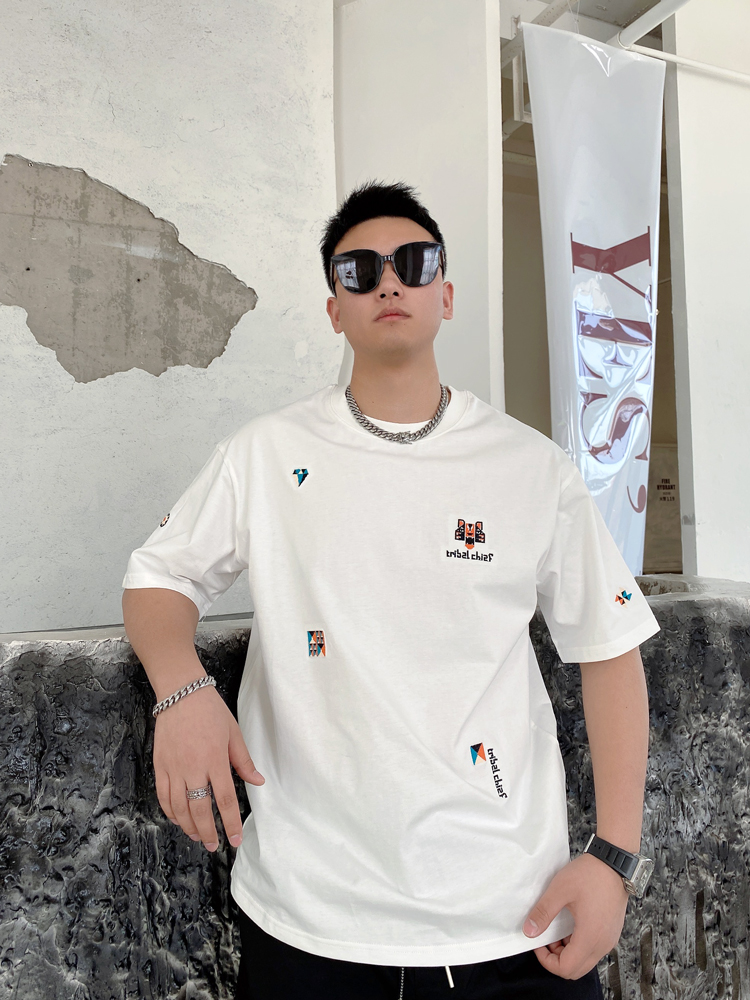 白Tシャツ メンズ ミニマルワッペン刺繍半袖シャツ