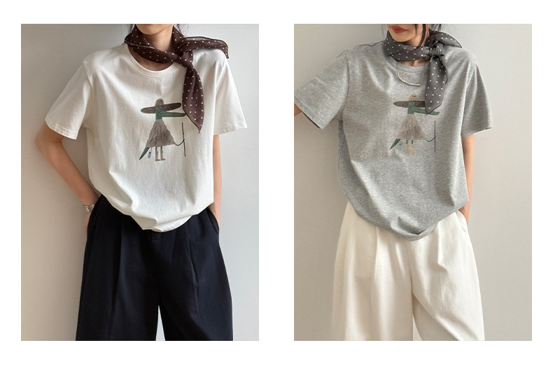 白Tシャツ 優しい風合い 人形プリント半袖