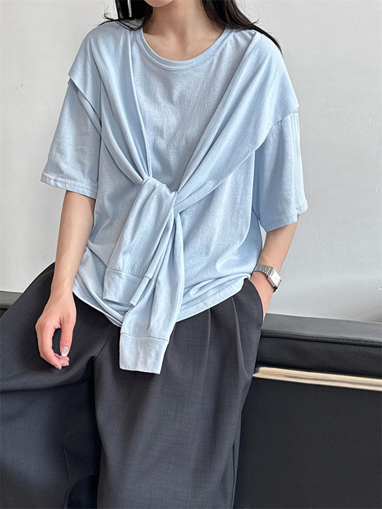 丸首ダブルレイヤーショール風白Tシャツ