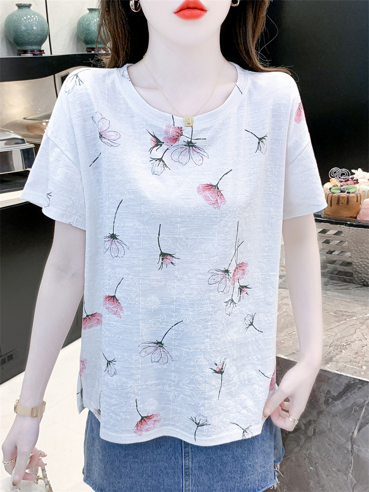 白Tシャツ 優美な花柄ゆったり半袖カットソー