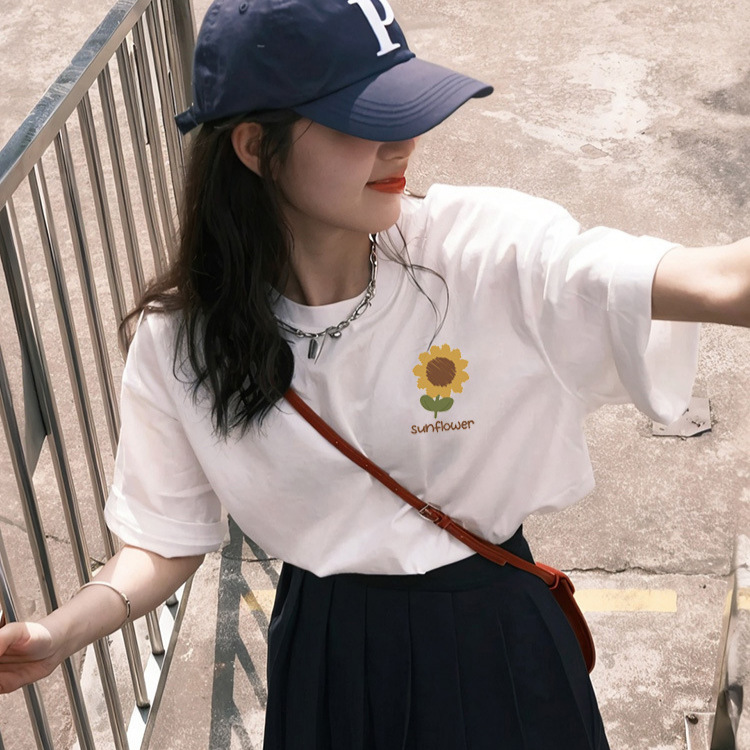 白Tシャツ プリント入り半袖カジュアルシャツ
