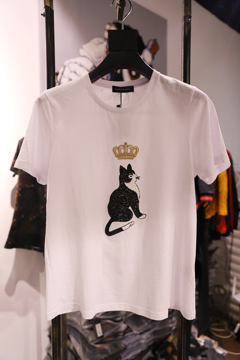 白Tシャツ メンズ 王冠と猫の煌めき半袖シャツ