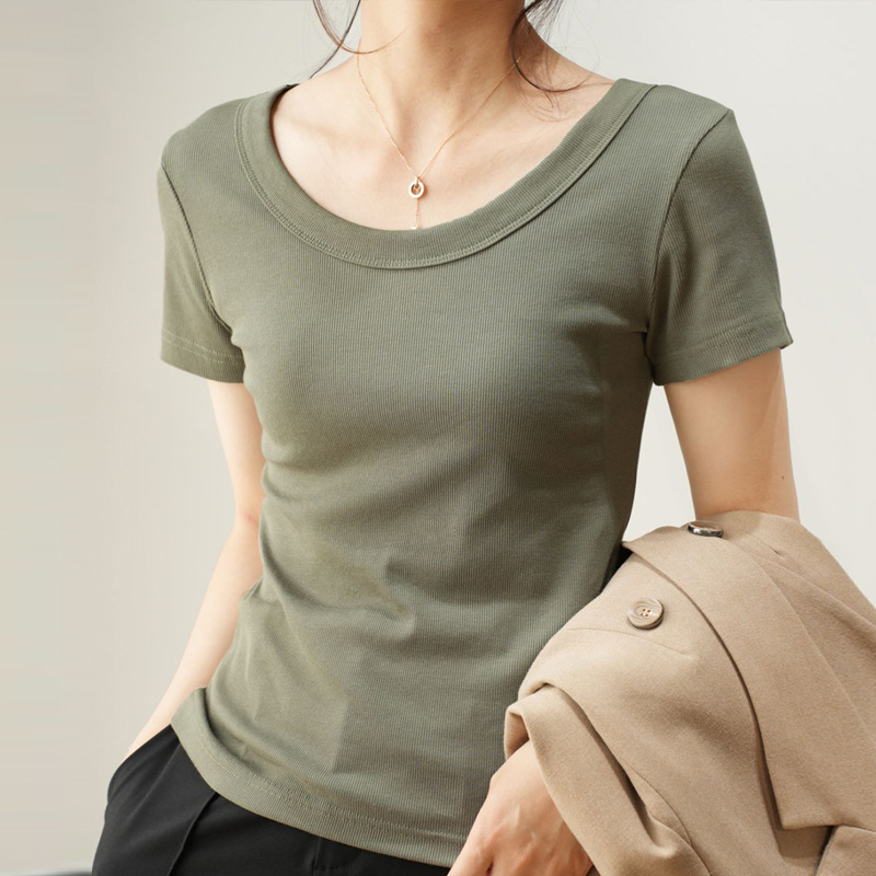 白Tシャツ すっきり丸首リブカットソー