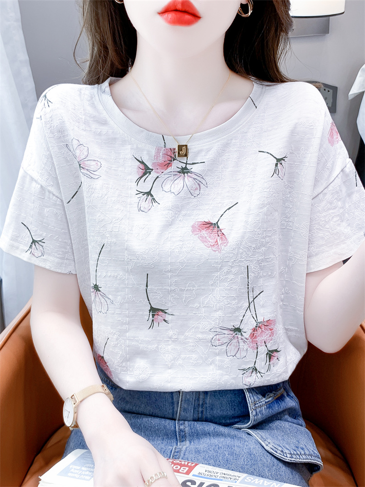 白Tシャツ 優美な花柄ゆったり半袖カットソー