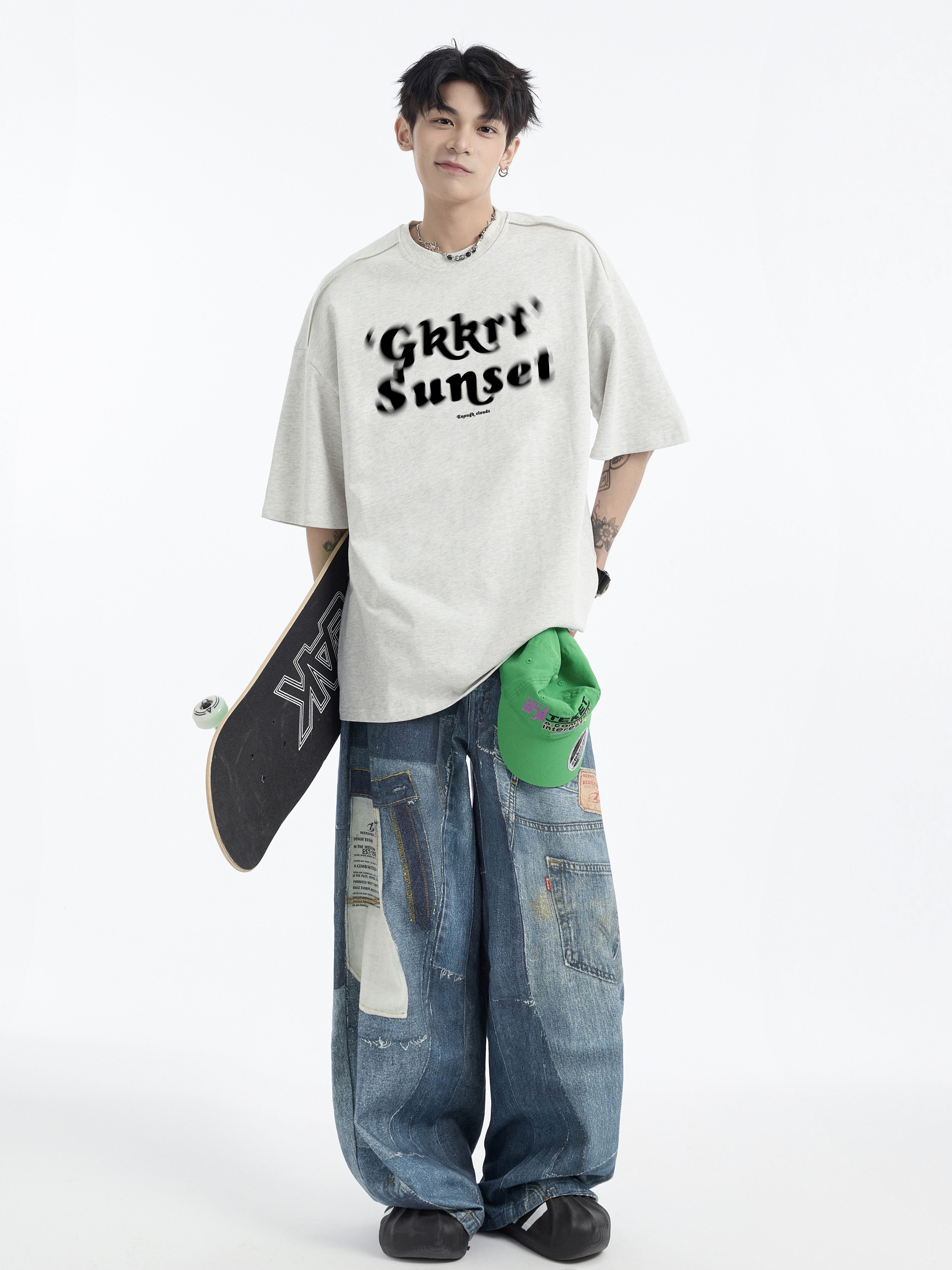 白Tシャツ ぼかし文字プリント半袖Ｔシャツ