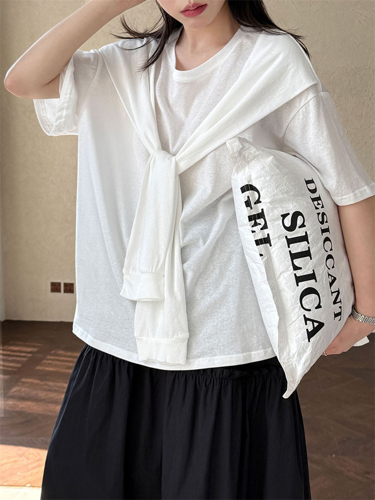 丸首ダブルレイヤーショール風白Tシャツ