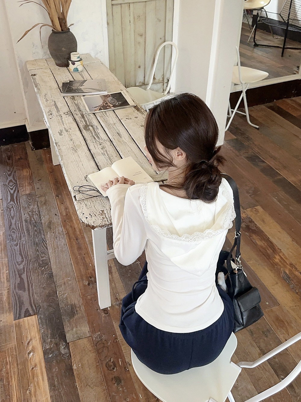 白Tシャツレディース レース襟付きフード長袖カットソー