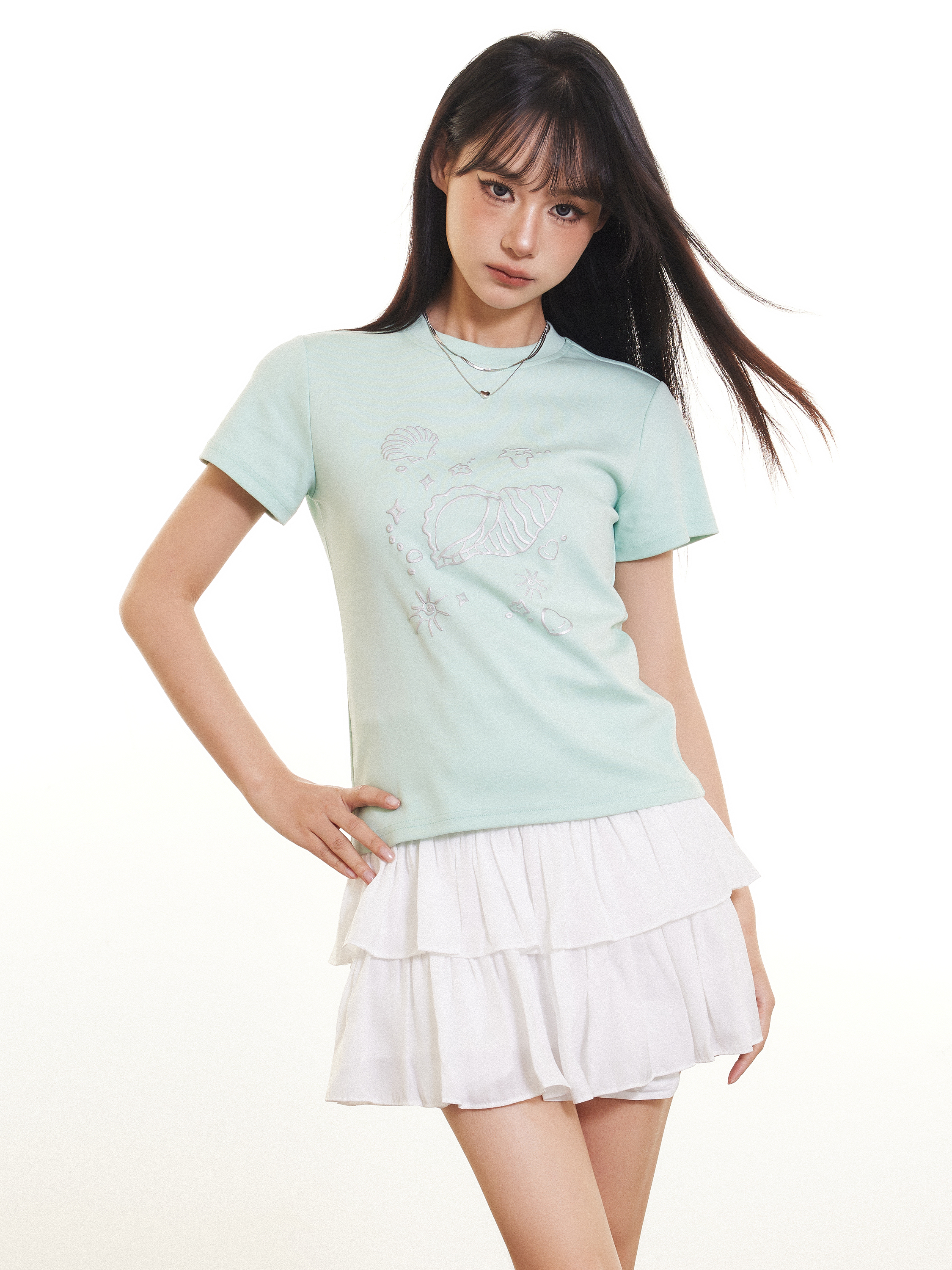 白Tシャツ レディース 貝殻模様