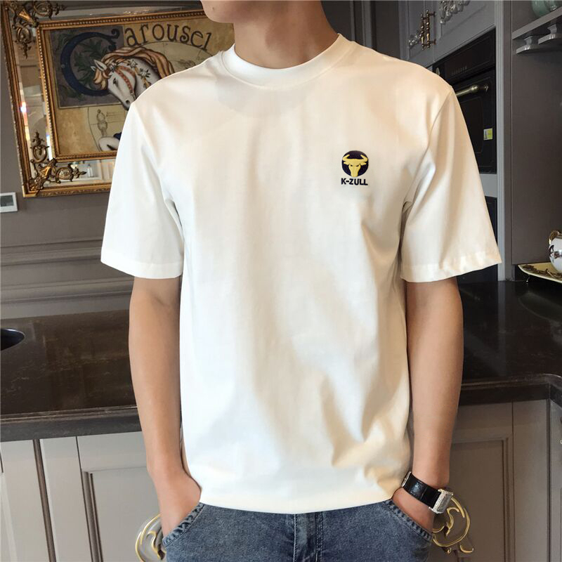 白Tシャツ シンプル胸元ワンポイント半袖